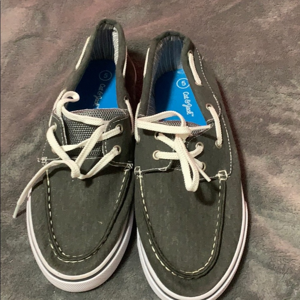 Cat and jack boat shoes